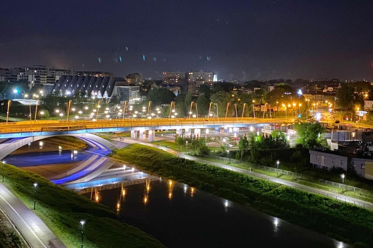 Capital Towers - Apartament Modern Z Widokiem Na Rzeke Rzeszów Exteriör bild